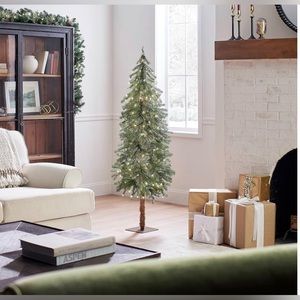 Pre-Strung Artificial Christmas Tree